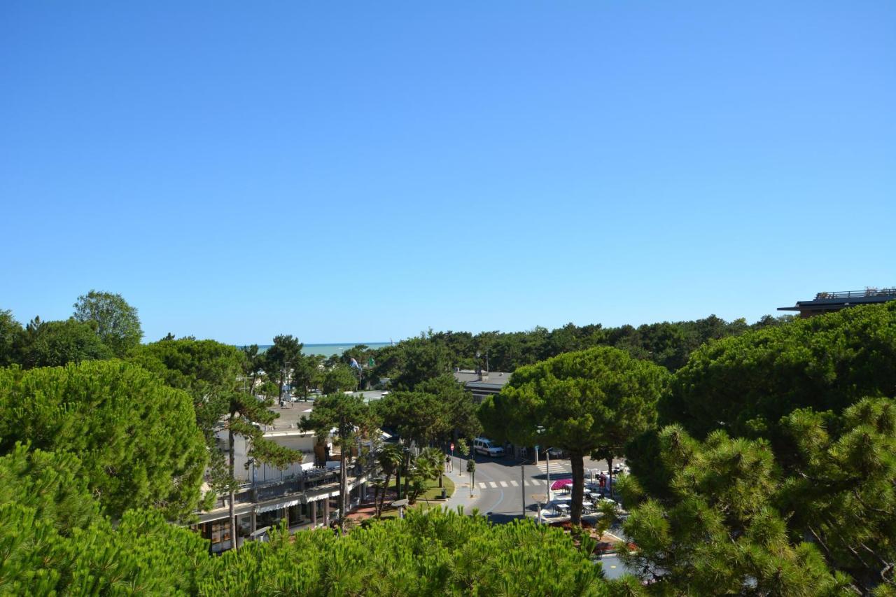 Апартаменти Lignano Pineta With Sea View Ліньяно-Сабб'ядоро Екстер'єр фото